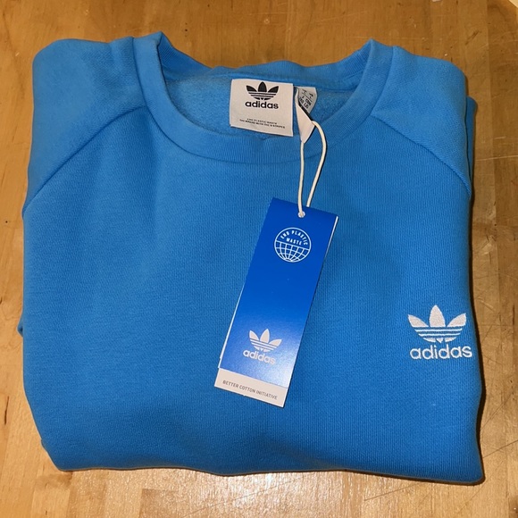Adidas Essential Crew Men’s Sweatshirt NWT - Picture 3 of 3